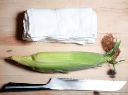 Learn How To Perfectly Cook Corn In The Microwave With These Step By Step Photos In 2020 Corn In The Microwave Food Network Recipes Sweet Corn In Microwave