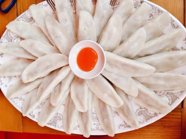 Về Thị x&atilde; Ph&uacute; Thọ nhớ b&aacute;nh tai, sơn m&agrave;i, cọ ỏm - Du Lịch T&acirc;y Bắc