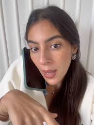 Desperate Housewives of Morocco 💉Episode 1 : la chirurgie esthétique.  Thank you @cariboucoffeemaroc for hosting this alien conversation 👽