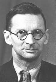 Michael Roberts (writer)