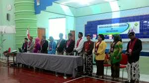 Jan 26, 2020 · pada konteks ini, bahasa pengantar yang sering digunakan adalah bahasa jawa. Bagi Yang Ingin Belajar Panatacara Dan Budaya Jawa Silakan Ke Permadani Tribun Jateng