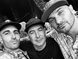 Andrew Doulou(@ladooda) • Instagram写真と動画