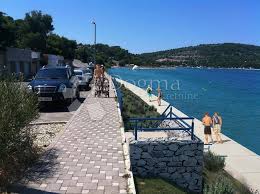 Hi/low, realfeel®, precip, radar, & everything you need to be ready for the day, commute, and weekend! Grundstuck Bilice Sibenik Okolica 1 400m2 Grundstuck