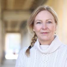 Anna Puzio (@PuzioAnna)