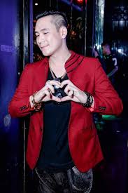 Mai phương thúy dù sở hữu chiều cao nổi trội cũng không thể khiến gái 2 con tăng thanh hà ngừng tỏa sáng trong khung hình này. Khanh PhÆ°Æ¡ng Toi Khong Yeu Nhiá»u Má»›i Tráº£i Qua 6 Má»'i Tinh Chinh Thá»©c