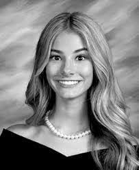 Francesca Hays's Instagram, Twitter & Facebook