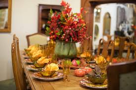 A simple and elegant thanksgiving table setting we'll already be celebrating thanksgiving this weekend in canada. 8 Elegant Thanksgiving And Holiday Table Settings High Street Dfw