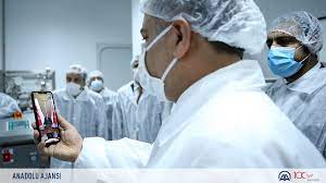 Anadolu ajansı (aa), i̇hlas haber ajansı (i̇ha), demirören haber ajansı (dha) tarafından servis edilen tüm haberler canlı. Anadolu Ajansi On Twitter Yerli Kovid 19 Asisinda Insan Uzerinde Deneme Asamasina Gecildi Cumhurbaskani Erdogan Kovid 19 Ile Ilgili Yerli Asi Calismasinin Yurutuldugu Tekirdag Daki Laboratuvarda Incelemede Bulunan Saglik Bakani Koca Dan Bilgi Aldi