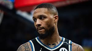 Grizzlies' Ja Morant suffers injury scare vs. Lakers