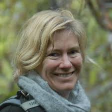 Our very own @Griffith_ENV A/Prof Fran Sheldon @franshel65 wins prestigious  award ! Well done Fran!