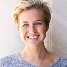 Anne Nix's Instagram, Twitter & Facebook