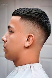 Apply some texturizing gel on wet hair. 9 Ways How To Style Short Hair Step By Step Tutorials Menshaircuts