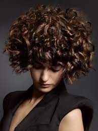 20 einfache 2019 2020 lockige frisuren fur frauen uber 40. Lockenfrisuren Unsere Top Im 20 Mai 2021 Friseur Com