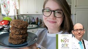 Anyone have a good black bean burger recipe that doesn't fall apart?  Preferably lower calorie, minimal or no oil, and no mushrooms lol.