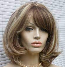 perucke dunkelblond mittelbraun blond gestrahnt wie echthaar schulterlang beauty gesundheit haarpflege perucken haarverlangerun perucken haare frisuren