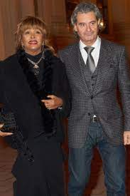 If a music producer meets a singer, then there are outstanding results. Tina Turner Erwin Bach Bereits Verheiratet Gala De