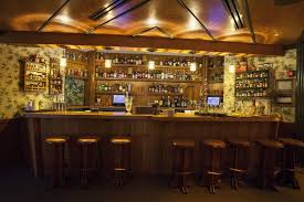 Miami Imported Freehand Hotel And Cocktail Bar Broken Shaker Soft Opens In River North Freehand Hotel Restaurant Decor Bar