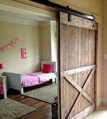 Schiebeture aus holz verleihen dem interieur einen rustikalen. Gleitturen Selber Bauen Diy Schiebeturen Im Landhausstil