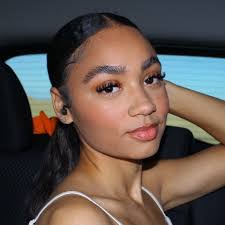 Anise Jackson's Instagram, Twitter & Facebook