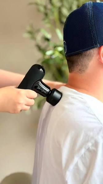 🔥 Tiny but powerful! The BOB AND BRAD Q2 Ultra Mini Massage Gun has been  my go-to for quick muscle recovery lately 💪✨ The compact size makes it  super easy to carry anywhere, and the infrared heat + ...