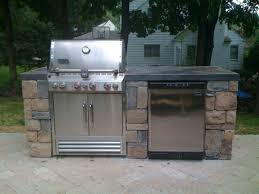 simple outdoor kitchen