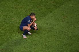 Thiago silva is a song by british rappers dave and aj tracey, released as a single on 13 may 2016. Thiago Silva Confirms Psg Exit Denies Fiorentina Agreement We Ain T Got No History