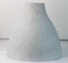 Stechen sie mit einem kartonmesser ein loch in die sodaflasche und schneiden sie mit einer schere. Design Betonlampe Ganz Einfach Selber Machen Ohne Staub Und Dreck