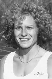 Karen Bakewell's Instagram, Twitter & Facebook