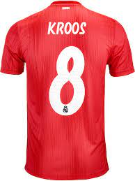 Since then this vibrant attacking midfielder has grown in leaps and bounds. 2018 19 Adidas Toni Kroos Real Madrid 3rd Jersey Soccerpro