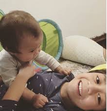 Beliau juga terkenal menerusi lagu arjuna beta. Kilang Susu Tutup Dah Jadilah 4 Orang Fynn Jamal Pa Ma