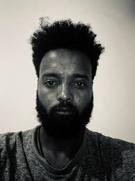 ብንጣላ መታረቂያ ብንታረቅ ለመጣያ ትንሽ ቦታ መጠልያ ትንሽ ብቻ መሠደጃ ምን አለበት ለምናልባት ብንተውለት ፍፁም መሆን  ስለማንችል ትንሽ ባዶ እንዋዋል በልባችን ደግ በኩል ለአንጎላችን መላወሻ ትንሽ ቦታ እንተውለት ...