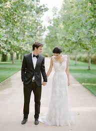 An Intimate Garden Wedding In California California Wedding Photographers Outdoor Wedding Photos Wedding Poses