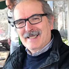 È stato sposato con sabina donadio, con cui ha avuto matilde, nata nel 2007. Lamberto Sposini Compie 66 Anni E Festeggia Con Una Torta Che Non Piacera A Tutti I Fan Il Mattino It