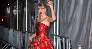 بعد فوزها بجائزة الايقونة.. تايلور سويفت: ممتنة للغاية لجمهوري البريطاني –  Beirutcom.net