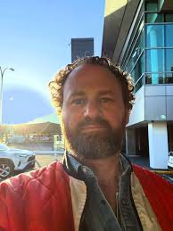 MOOD: Somebody make an abstract gesture towards the geographic sphere, I'll  show y'all a neat teleportation jive. 🦅 https://t.co/v6PkVpGua7