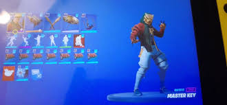 Fortnite juego de mesa oficial. Fortnite Combos To Help You Win Fashion Shows Master Key Wattpad