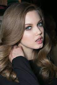 A golden brown hair color is a blend of medium brown and light blonde. Level 6 Hair Color How To Discuss