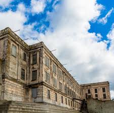 Sitting like a beacon in the middle of the san francisco bay of california is alcatraz island. Alcatraz Cellhouse San Francisco Ca Wje