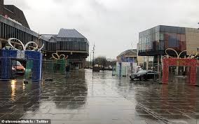 Any of several annual horse races. Derby Residents Slam City Centre Christmas Display As Pathetic Boring And Dystopian Daily Mail Online