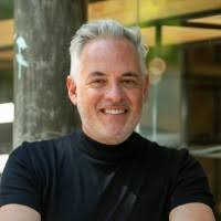 600+ perfiles de «Petrone»