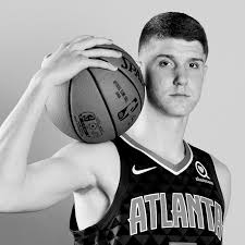 Kevin huerter with his family source: Kevin Huerter More Than Just A Shooter Peachtree Hoops
