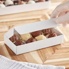 1-Piece 5 oz. White Candy Box ...