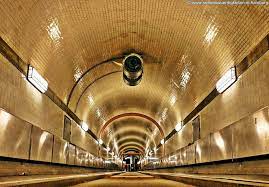 Pauli elbtunnel wird seit jahrzehnten sehr aufwendig saniert. Alter Elbtunnel Hamburg Sankt Pauli Offnungszeiten