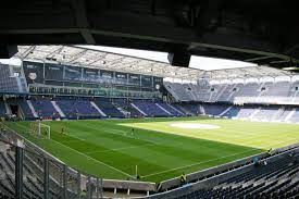 Head to head statistics, odds, last league matches and more info for the match. Datei Fc Red Bull Salzburg G Sk Sturm Graz 01 Jpg Wikipedia