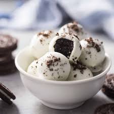 Oreo Balls Easy To Make And So Much Fun Oreo Balls Easy Recipe Howtomake Christmas Valentinesday No Oreo Balls Oreo Balls Recipe Dessert Recipes Easy