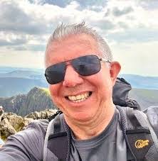 Oscar Knowles's Instagram, Twitter & Facebook