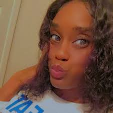 Claressa Shields vs Laila Ali #KBNene #ImJustAGirlFromChicago #highlights