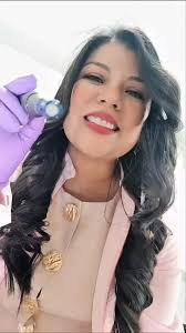 Hola! Soy la dra. Ivonne Mayorga, médico 🥼 encargada de cuidar de tu piel  en @skinique.hn Tegucigalpa y Choluteca🩶 Me quiero reintroducir con  ustedes ya que hay muchas personas nuevas por aquí…