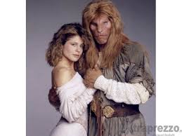 Lo prese tra le sue braccia e lo sollevò, ma lui quasi non respirava più. La Bella E La Bestia Telefilm Completo Anni 80 Linda Hamilton Milano Dvd