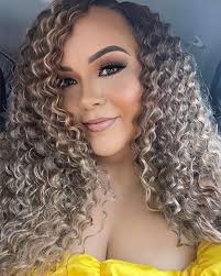 Jasmin Mccoy's Instagram, Twitter & Facebook